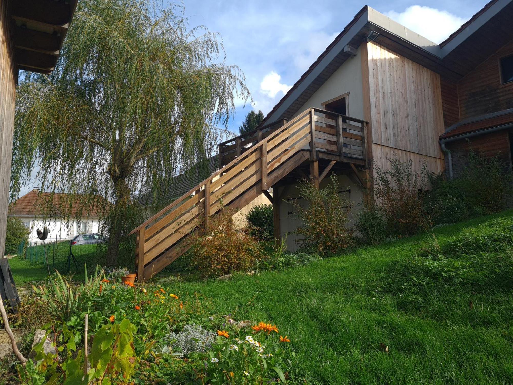 Appartamento Sous Le Saule Nods Esterno foto